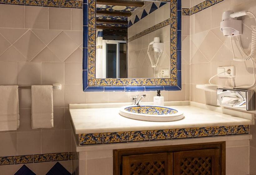 غرفة سوبيريور, Castillo De Monda