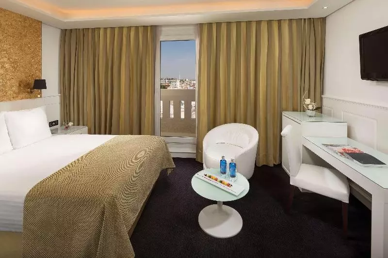 اتاق استاندارد با چشم‌انداز شهر, Colón Gran Meliá   The Leading Hotels Of The World
