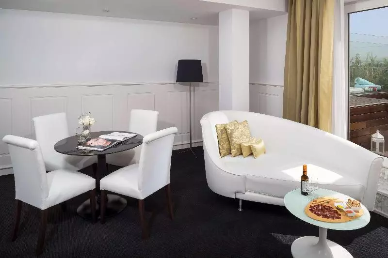 سوییت, Colón Gran Meliá The Leading Hotels Of The World