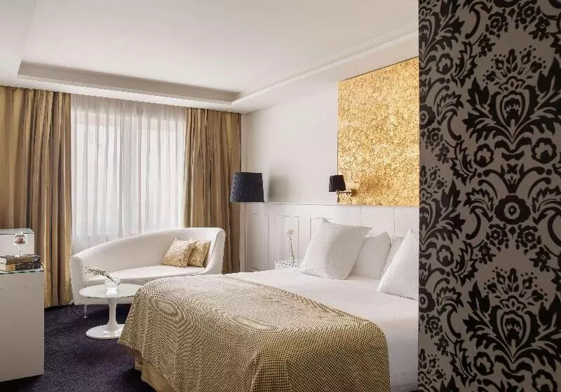 اتاق پرمیوم, Colón Gran Meliá The Leading Hotels Of The World
