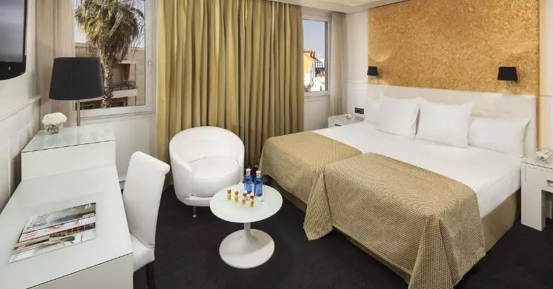سوئیت 2 خوابه, Colón Gran Meliá The Leading Hotels Of The World