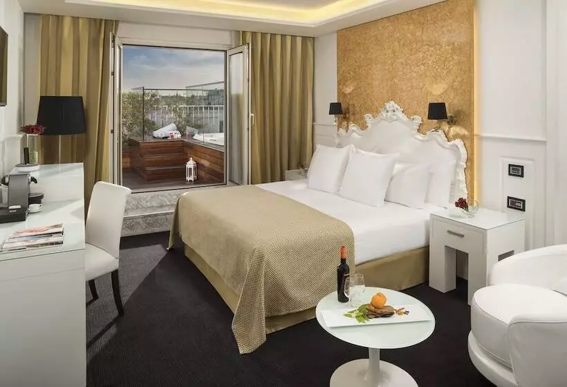 Premium room with terrace, Colón Gran Meliá   The Leading Hotels Of The World