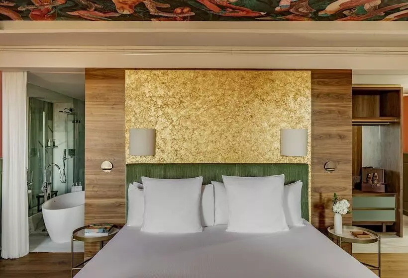 سوئیت با چشم‌انداز, Colón Gran Meliá   The Leading Hotels Of The World
