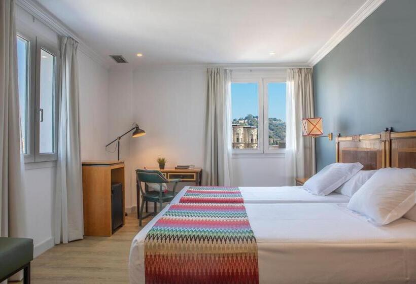 اتاق استاندارد, Don Curro