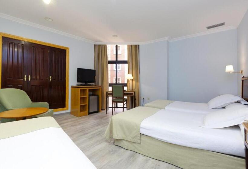 سوییت جونیور, Don Curro