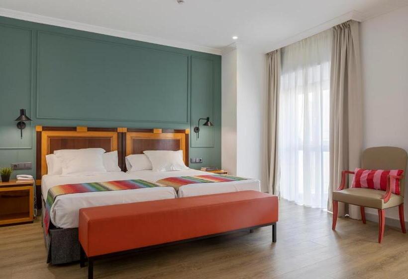 سوییت جونیور, Don Curro