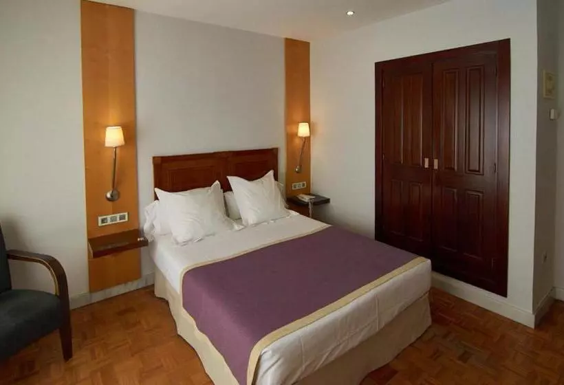 Habitación Estándar, Don Curro