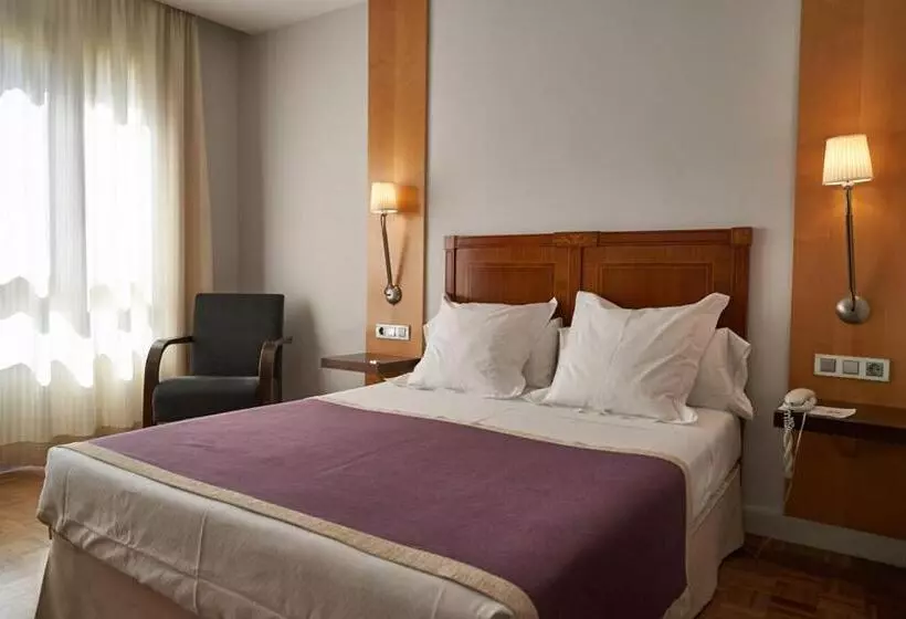 Habitación Estándar, Don Curro