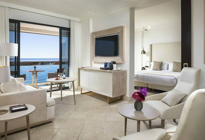 سوییت با چشم‌انداز دریا, Don Pepe Gran Melia