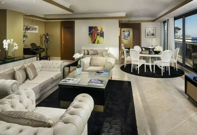 سوئیت پنت هاوس, Don Pepe Gran Melia