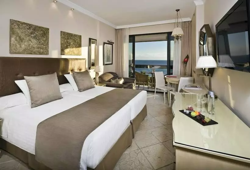 اتاق پرمیوم با چشم‌انداز دریا, Don Pepe Gran Melia