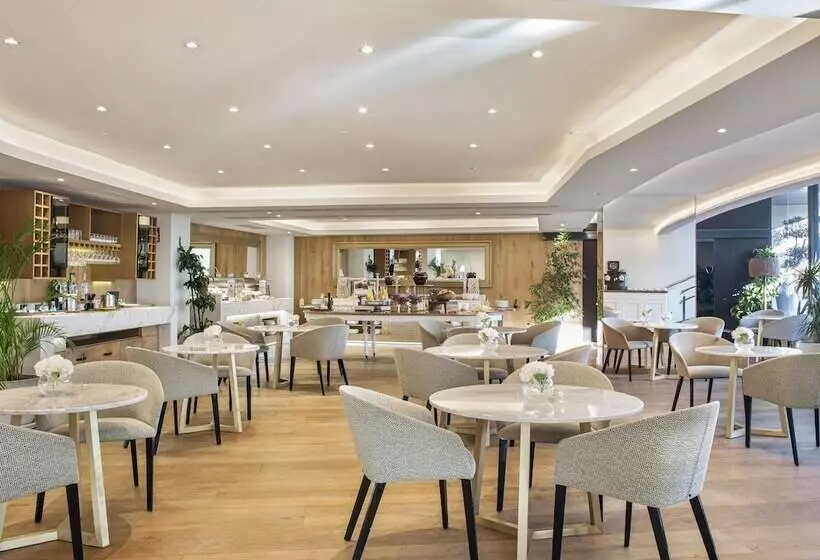 اتاق استاندارد با چشم‌انداز دریا, Don Pepe Gran Melia