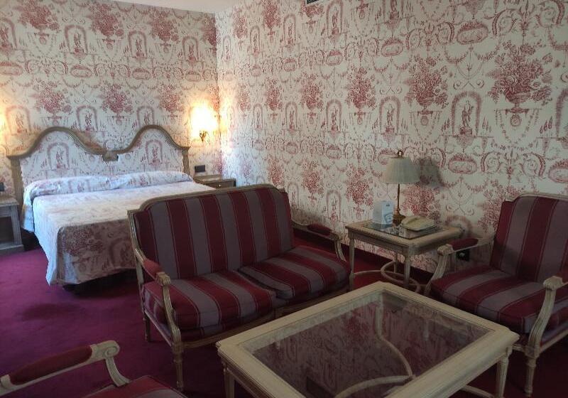 جناح جونيور, Ebora By Vivere Stays