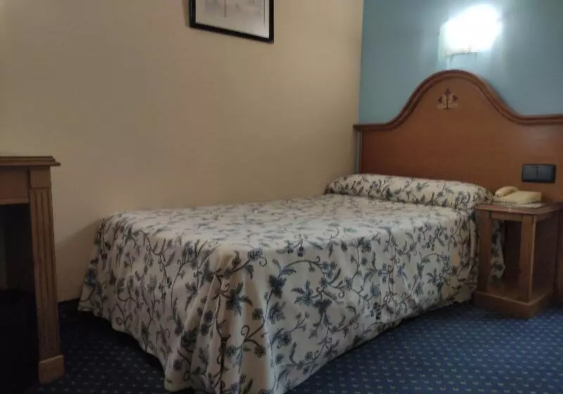 اتاق استاندارد یک نفره, Ebora By Vivere Stays