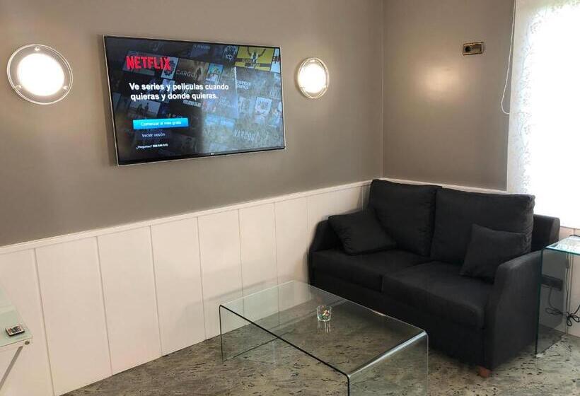 فيلا غرفة نوم واحدة, Felix