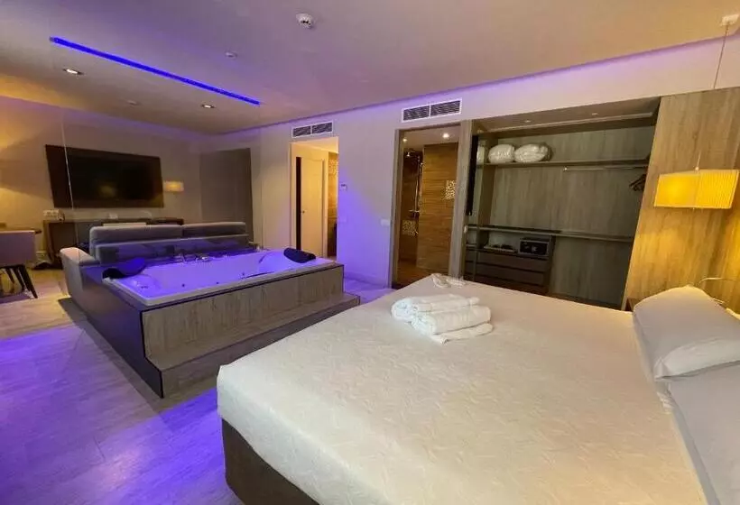 Suite avec Hydromassage, Felix