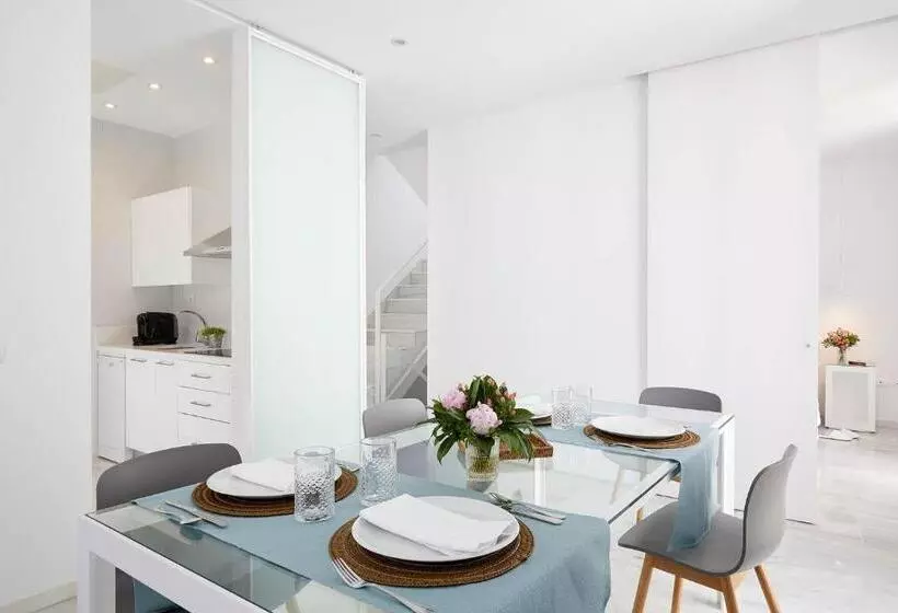 1 Bedroom Penthouse Apartment, Fernando Iii