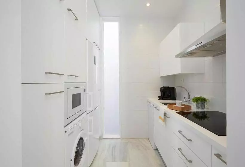 1 Bedroom Penthouse Apartment, Fernando Iii