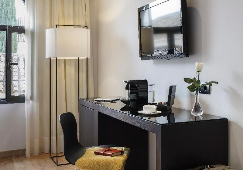 اتاق استاندارد, Fernando Iii