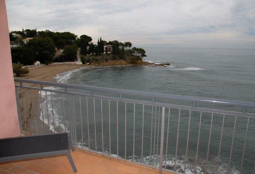 Номер Стандарт Вид на Море с Балконом, Grifeu