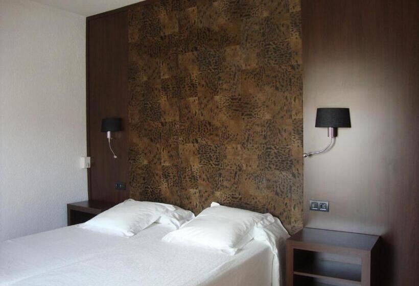 Номер Стандарт Вид на Горы, Grifeu