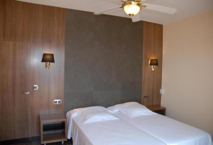 Номер Стандарт Вид на Горы, Grifeu