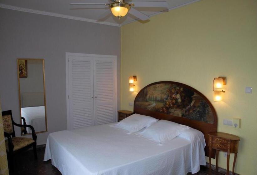 Номер престиж с видом на море, Grifeu