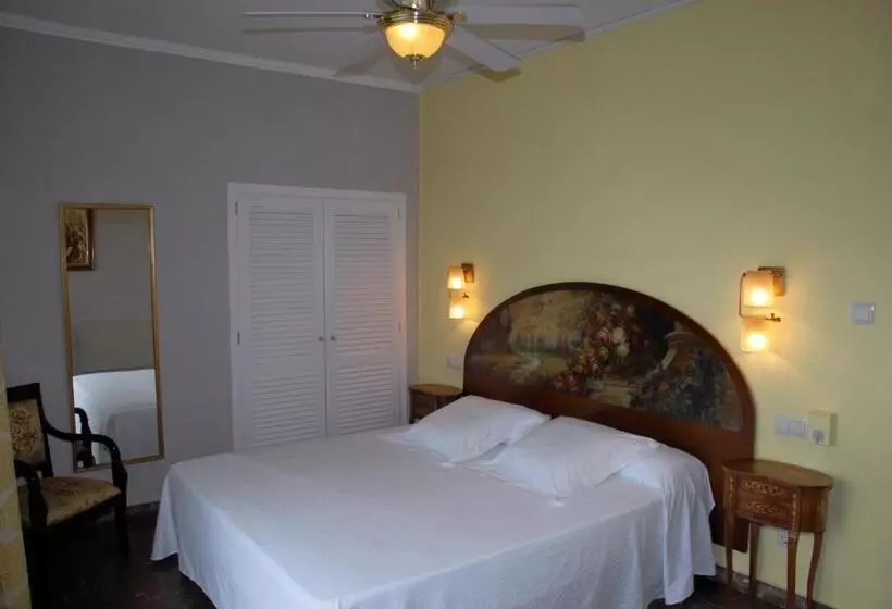 Prestige Kamer met uitzicht op zee, Grifeu