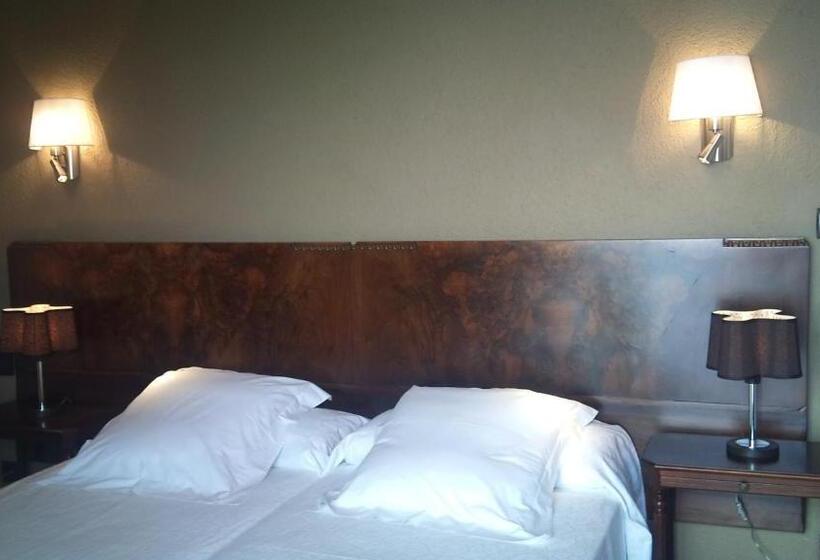 Prestige Room Sea View, Grifeu