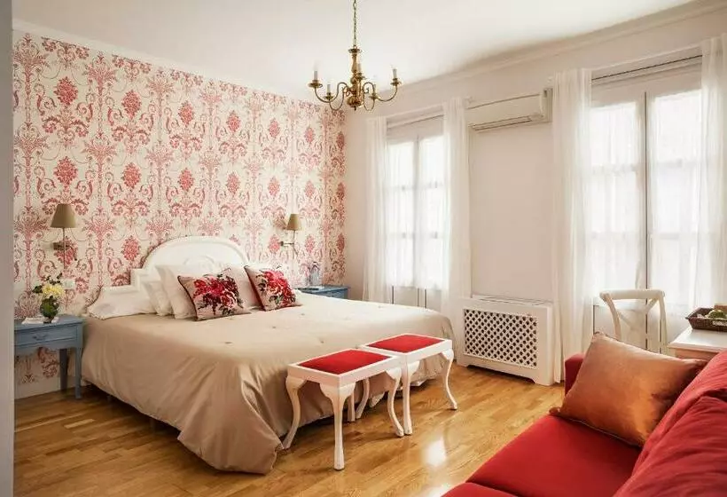 اتاق استاندارد سه نفره, Infanta Isabel By Recordis Hotels