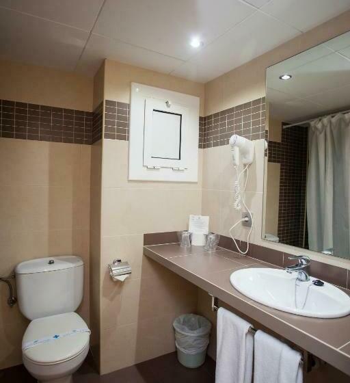 غرفة قياسية, Maria Del Mar