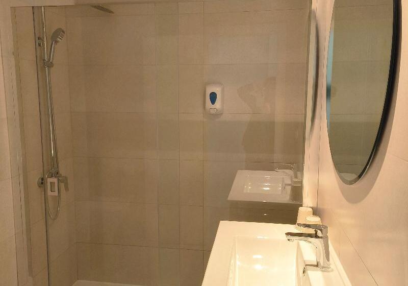 スタンダードトリプルルーム, Mediterráneo By Croma