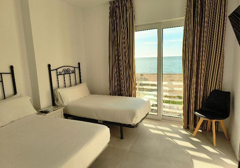 スタンダードトリプルルーム, Mediterráneo By Croma