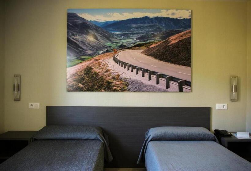 חדר סטנדרט, Nacional