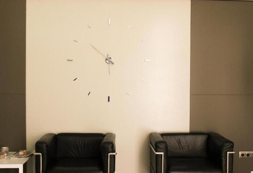 חדר סטנדרט יחיד, Nacional