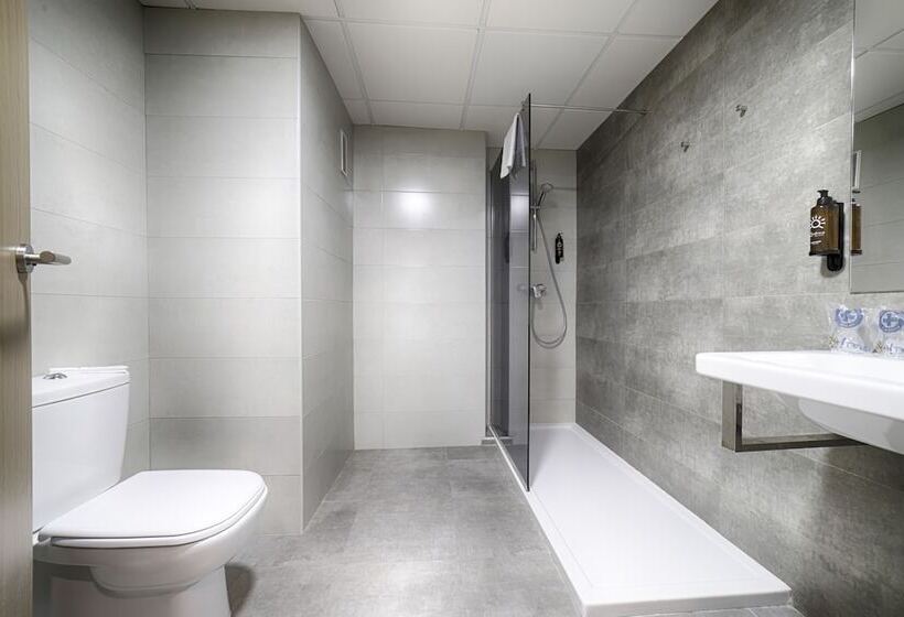 חדר סטנדרט לשלושה, Ohtels Villa Dorada