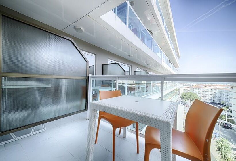 חדר סטנדרט לארבעה, Ohtels Villa Dorada