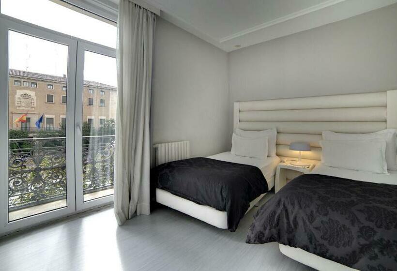 带观景的标准间, Pilar Plaza