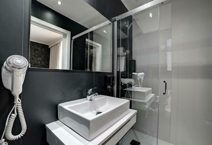 带观景的标准间, Pilar Plaza