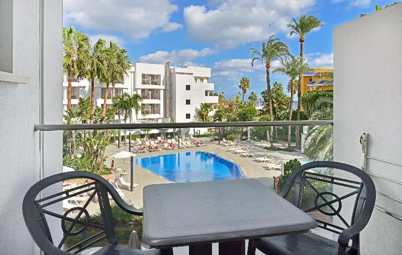 Номер Стандарт Вид на Бассейн, Sol Torremolinos Don Pedro