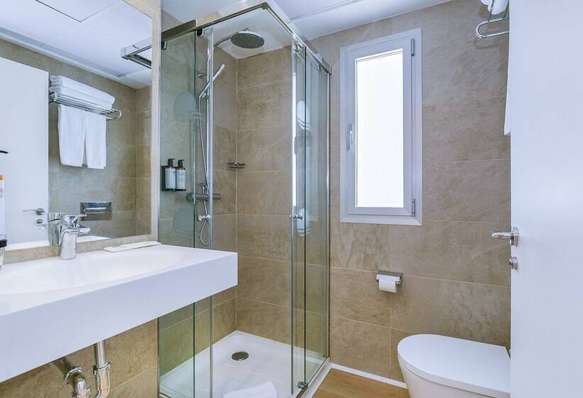 סוויטת ג'וניור משפחתית, Sol Torremolinos Don Pedro