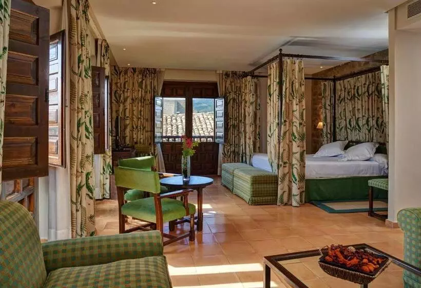 سوییت جونیور, Parador De Sos Del Rey Catolico