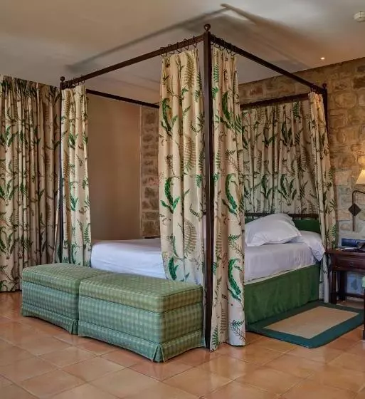 سوییت جونیور, Parador De Sos Del Rey Catolico