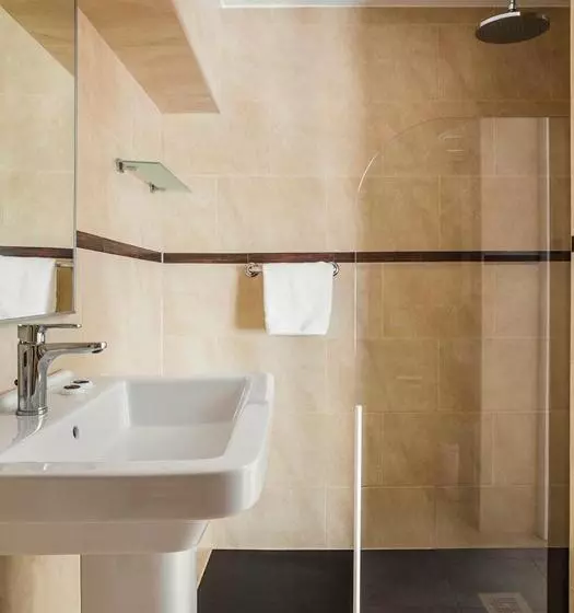 اتاق استاندارد یک نفره, Infanta Isabel By Recordis Hotels