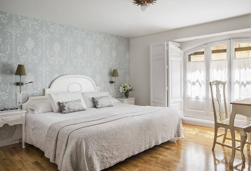 اتاق استاندارد, Infanta Isabel By Recordis Hotels