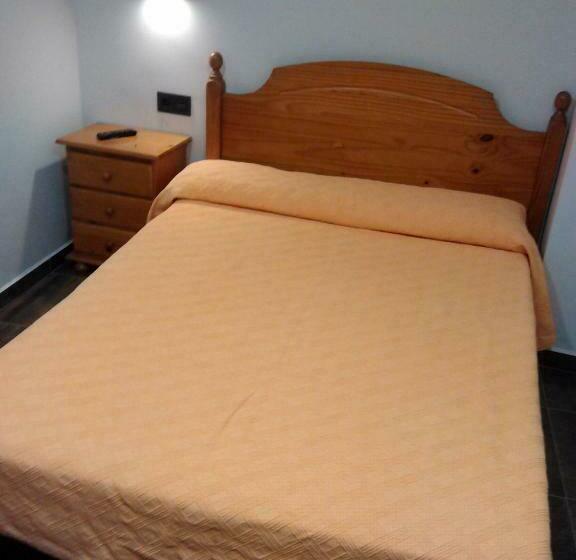 غرفة قياسية, Hostal Bisbal Only Adults No Ac