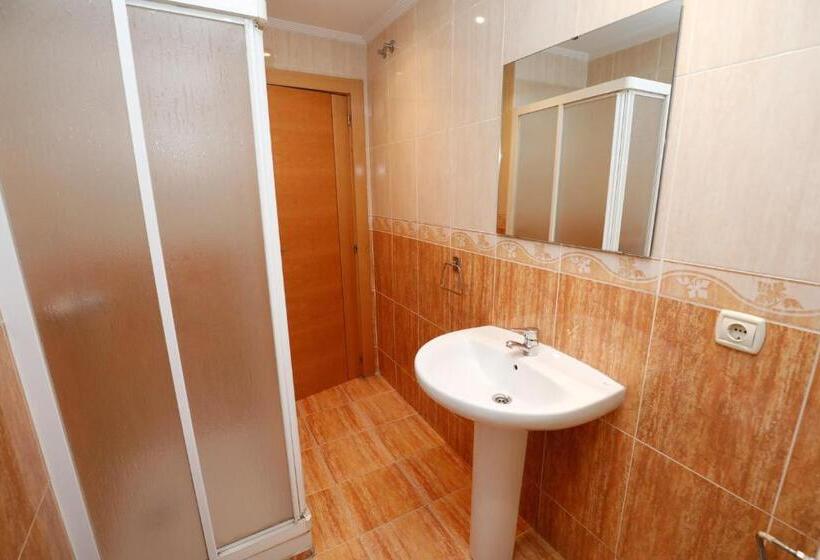 اتاق استاندارد یک تخته با سرویس بهداشتی مشترک, Hostal Conde David