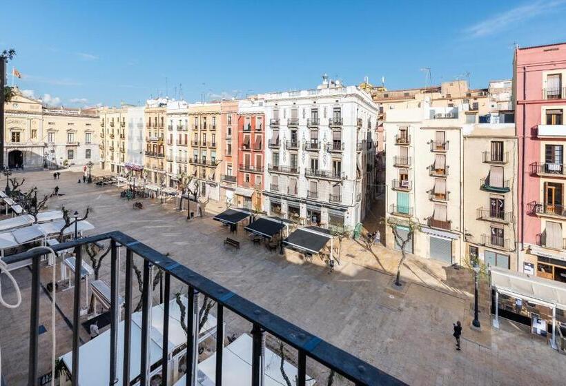 Quarto Estandar Individual com Sacada, Forum Tarragona