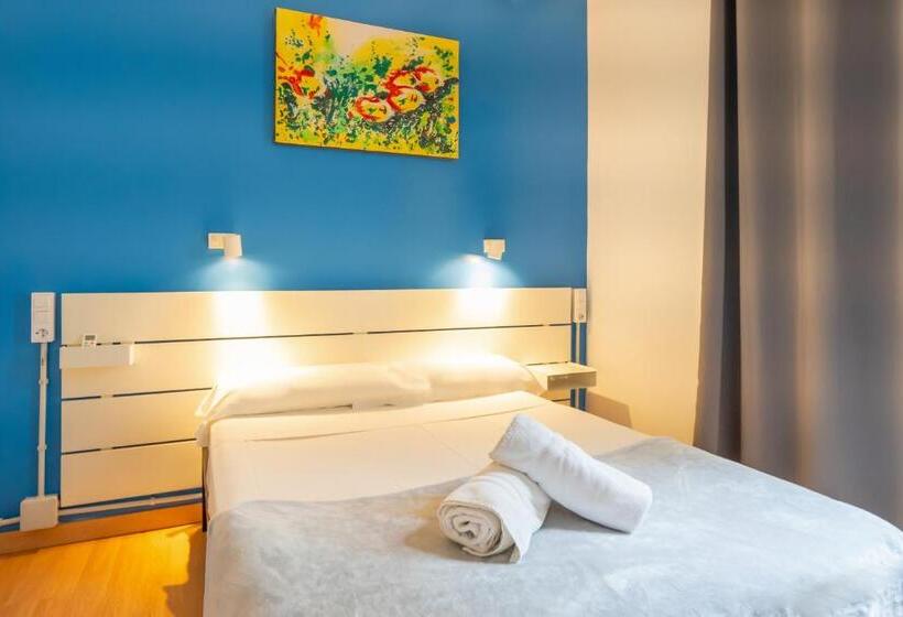 اتاق استاندارد, Forum Tarragona