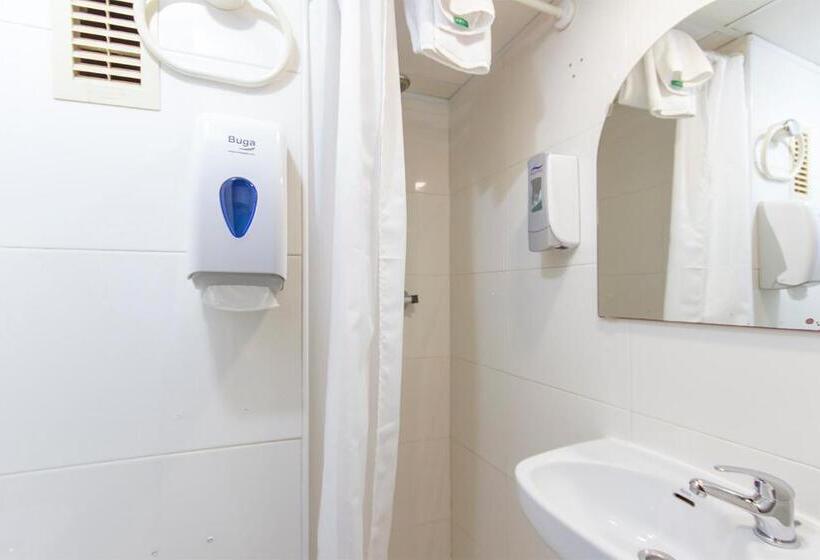 اتاق استاندارد, Forum Tarragona